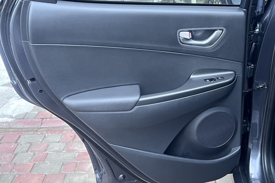 Продам Hyundai Kona Electro Premium 61000km 2020 года в Тернополе