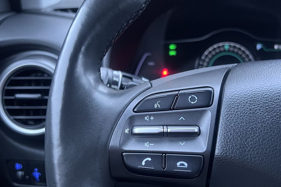 Продам Hyundai Kona Electro Premium 61000km 2020 года в Тернополе