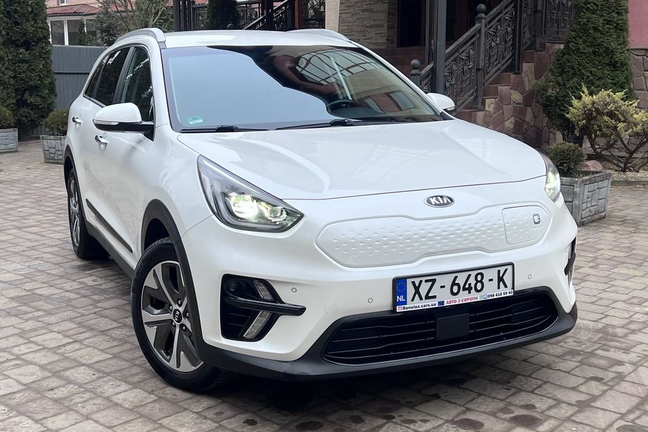 Продам Kia Niro 64kW Premium SOH100 2020 года в Тернополе
