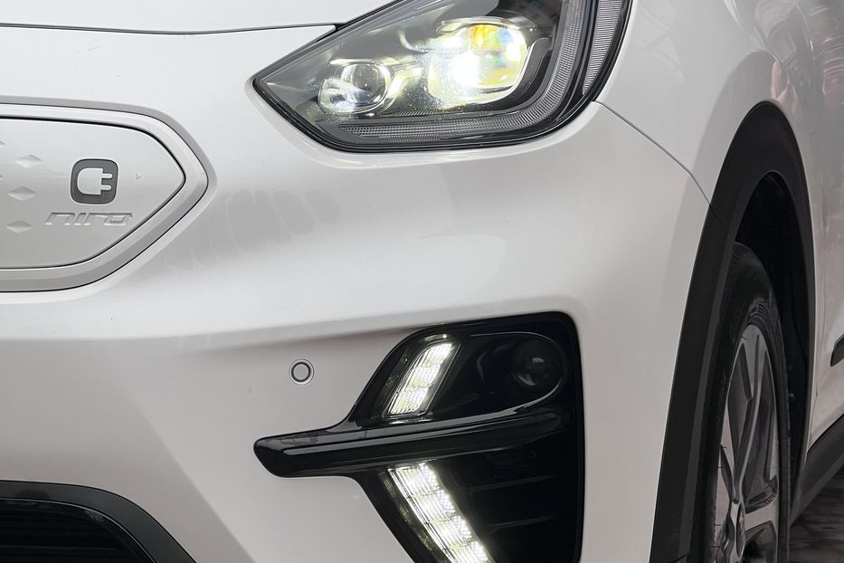 Продам Kia Niro 64kW Premium SOH100 2020 года в Тернополе