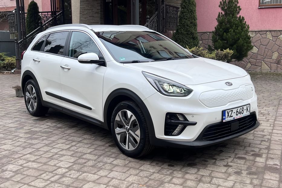 Продам Kia Niro 64kW Premium SOH100 2020 года в Тернополе