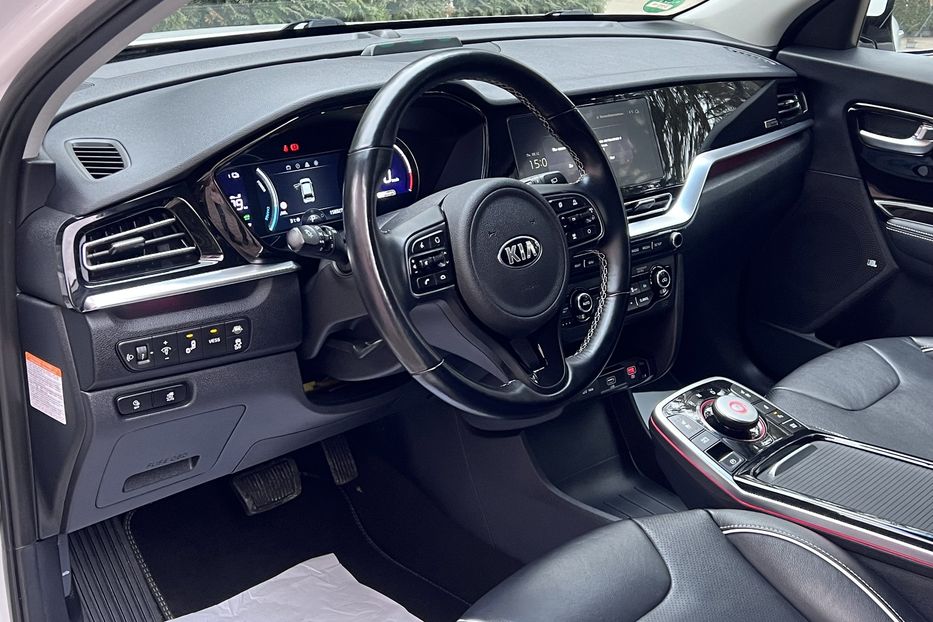 Продам Kia Niro 64kW Premium SOH100 2020 года в Тернополе