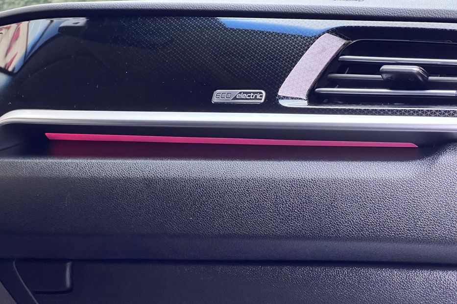 Продам Kia Niro 64kW Premium SOH100 2020 года в Тернополе