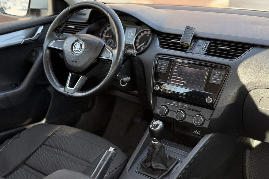 Продам Skoda Octavia A7 1.6 TDI AT 2018 года в Киеве