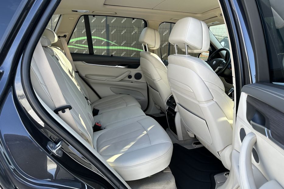Продам BMW X5 Xdrive 50i 2015 года в Киеве