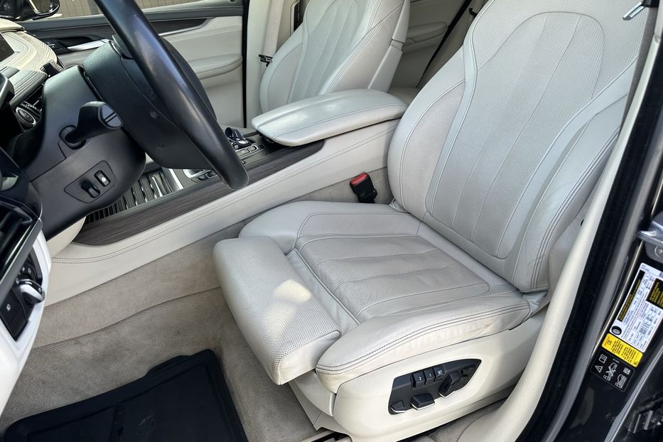 Продам BMW X5 Xdrive 50i 2015 года в Киеве