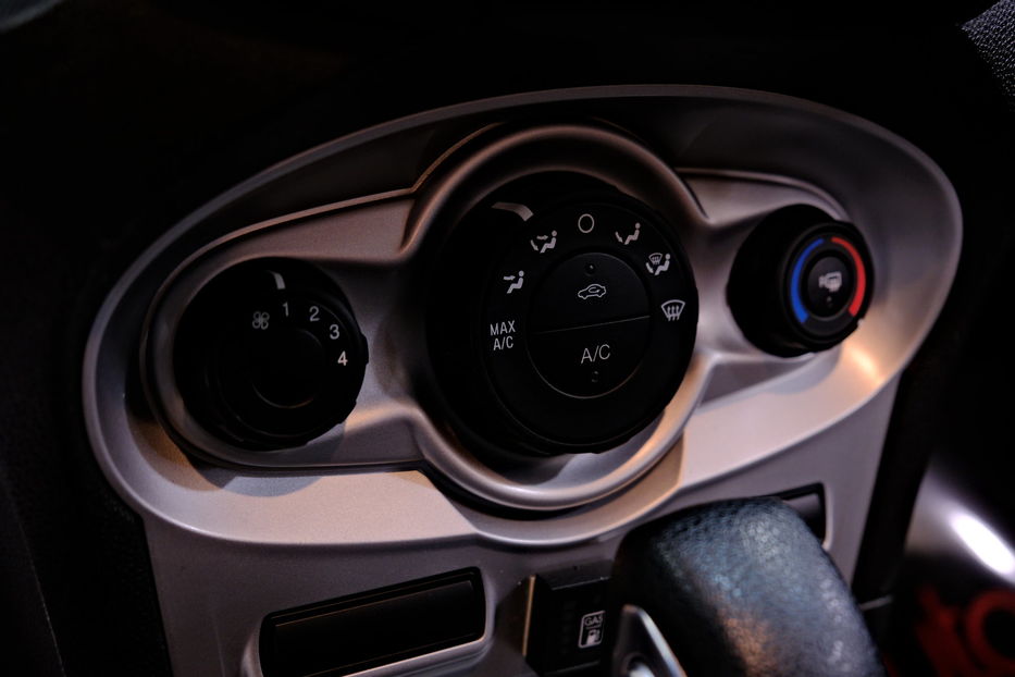 Продам Ford Fiesta 2017 года в Одессе