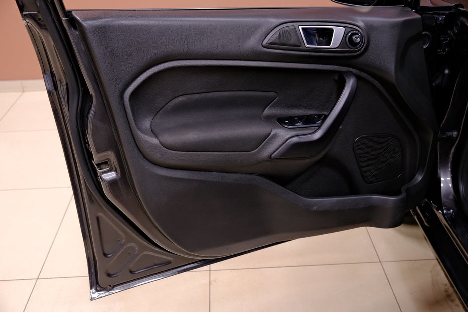 Продам Ford Fiesta 2017 года в Одессе