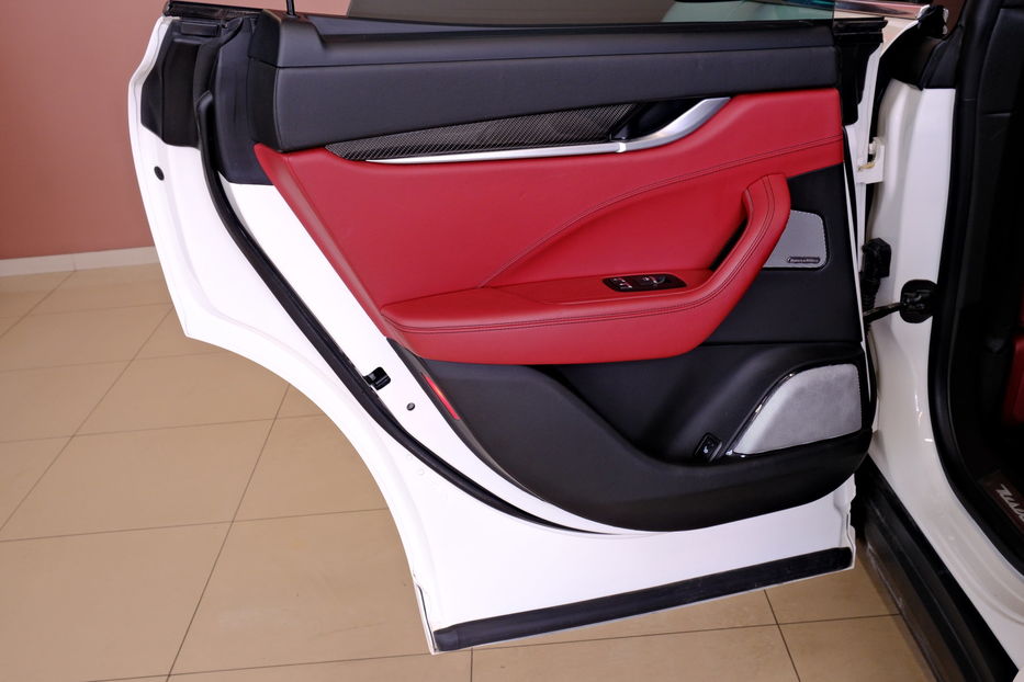 Продам Maserati Levante 2019 года в Одессе