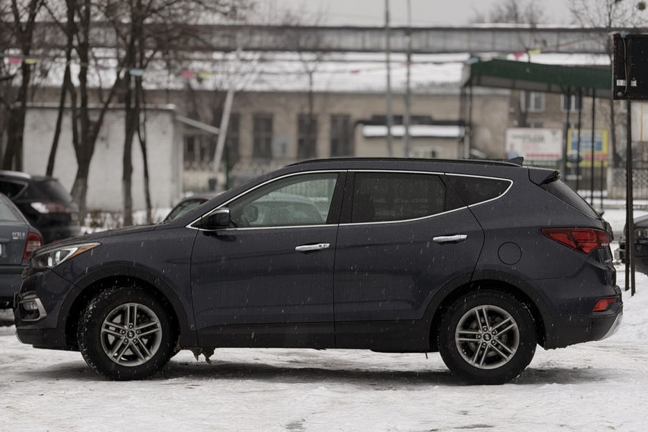 Продам Hyundai Santa FE 2.4 МТ (176 к.с.) 2WD  2017 года в Киеве