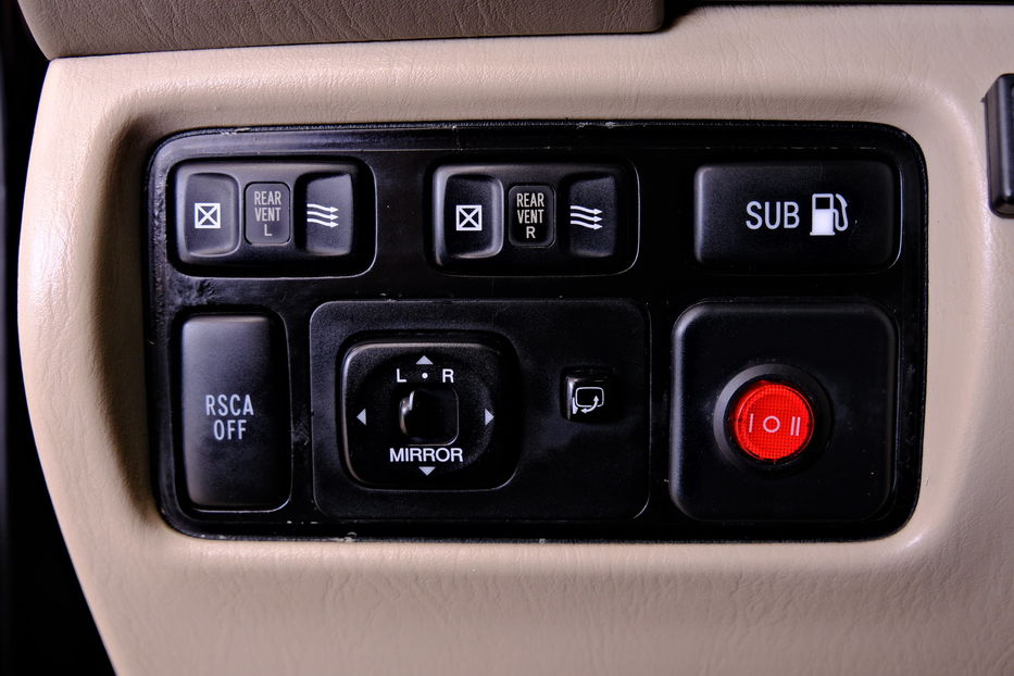 Продам Lexus LX 470 4.7 2003 года в Одессе