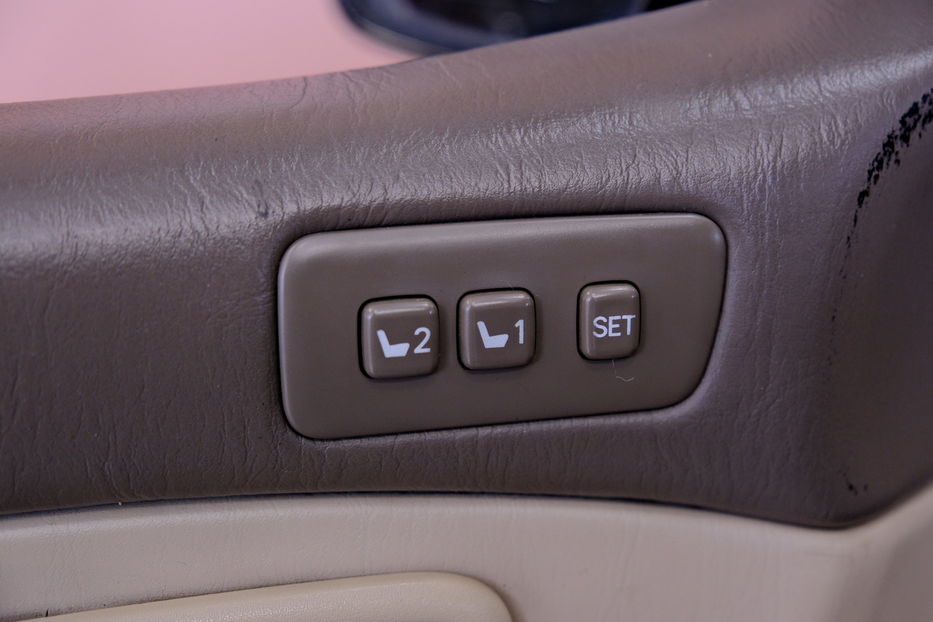 Продам Lexus LX 470 4.7 2003 года в Одессе