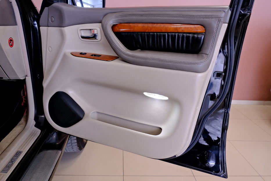 Продам Lexus LX 470 4.7 2003 года в Одессе