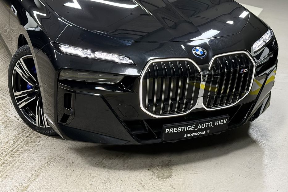Продам BMW 760 I7 M70 2023 года в Киеве