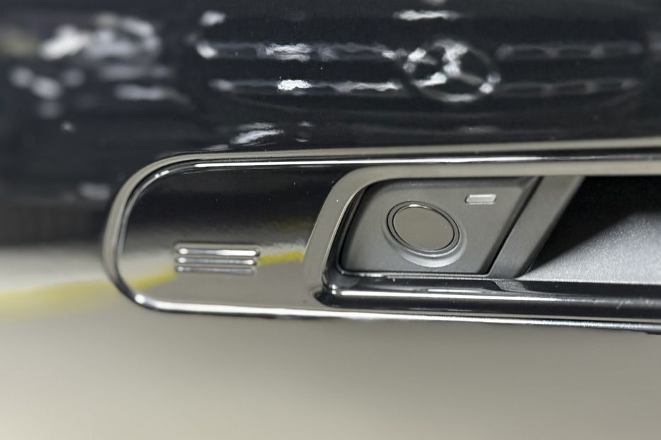 Продам BMW 760 I7 M70 2023 года в Киеве