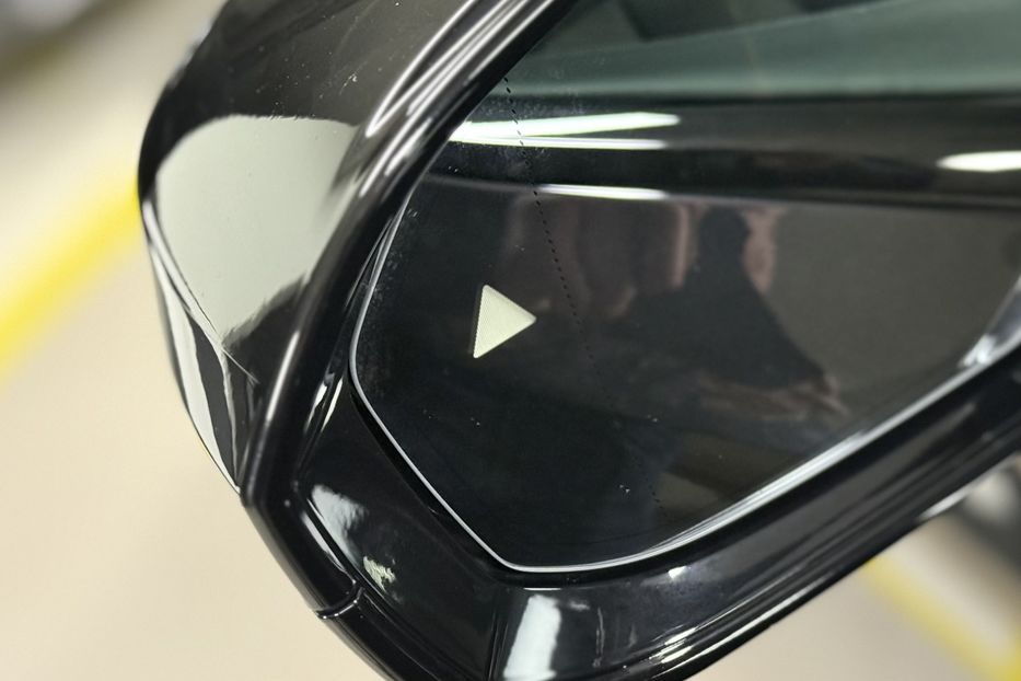 Продам BMW 760 I7 M70 2023 года в Киеве