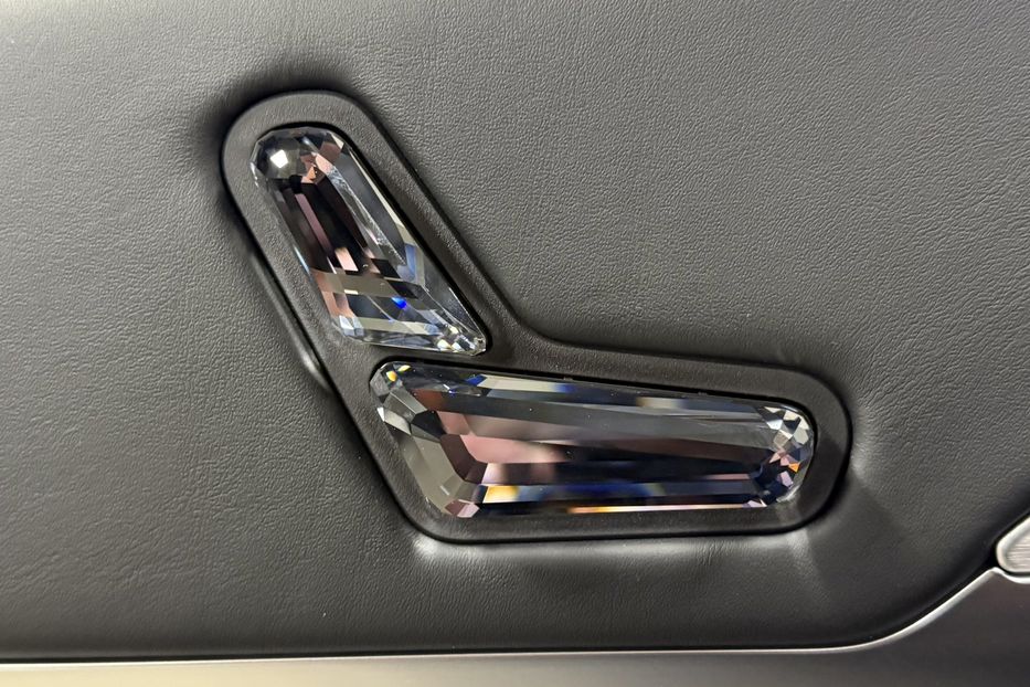 Продам BMW 760 I7 M70 2023 года в Киеве