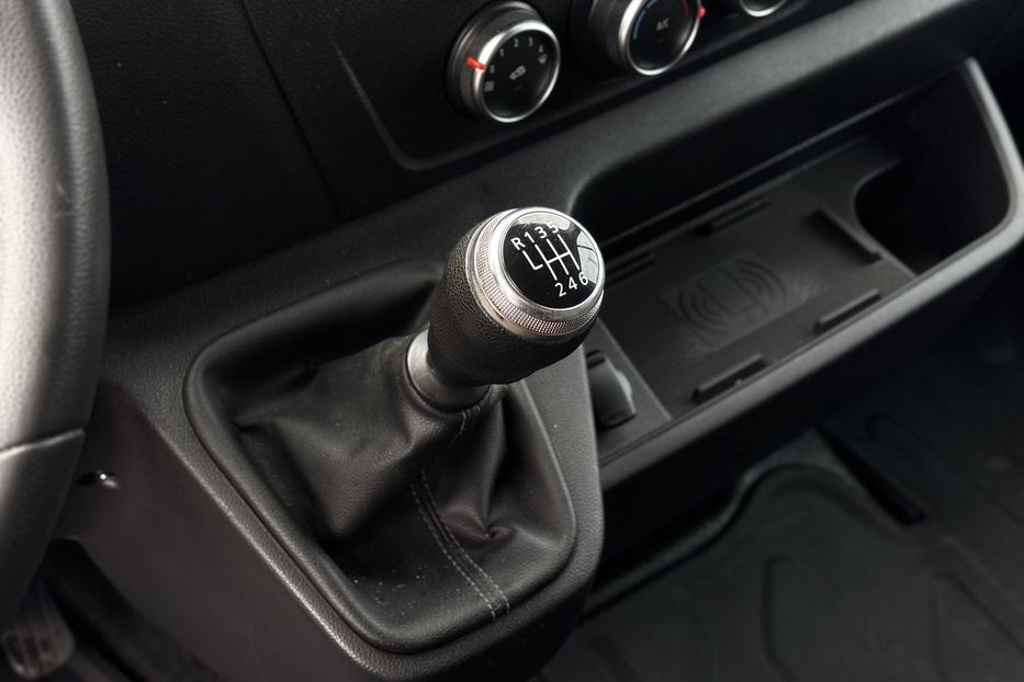 Продам Renault Master груз. 2020 года в Львове