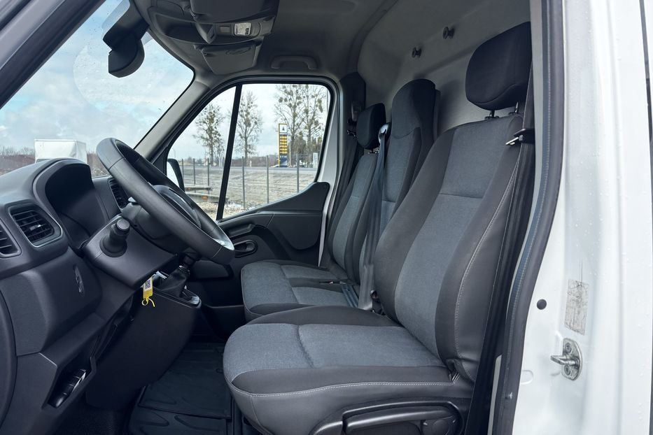 Продам Renault Master груз. 2020 года в Львове