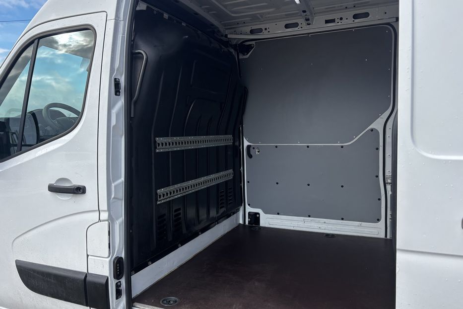 Продам Renault Master груз. 2020 года в Львове