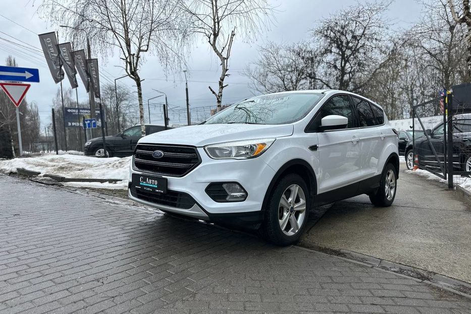 Продам Ford Escape 2016 года в Черновцах