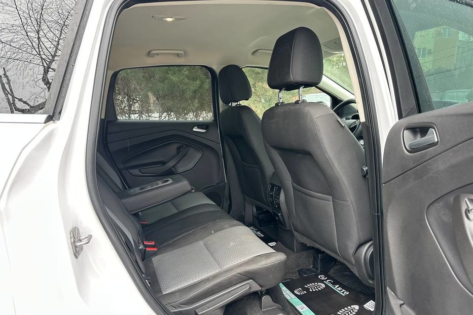 Продам Ford Escape 2016 года в Черновцах