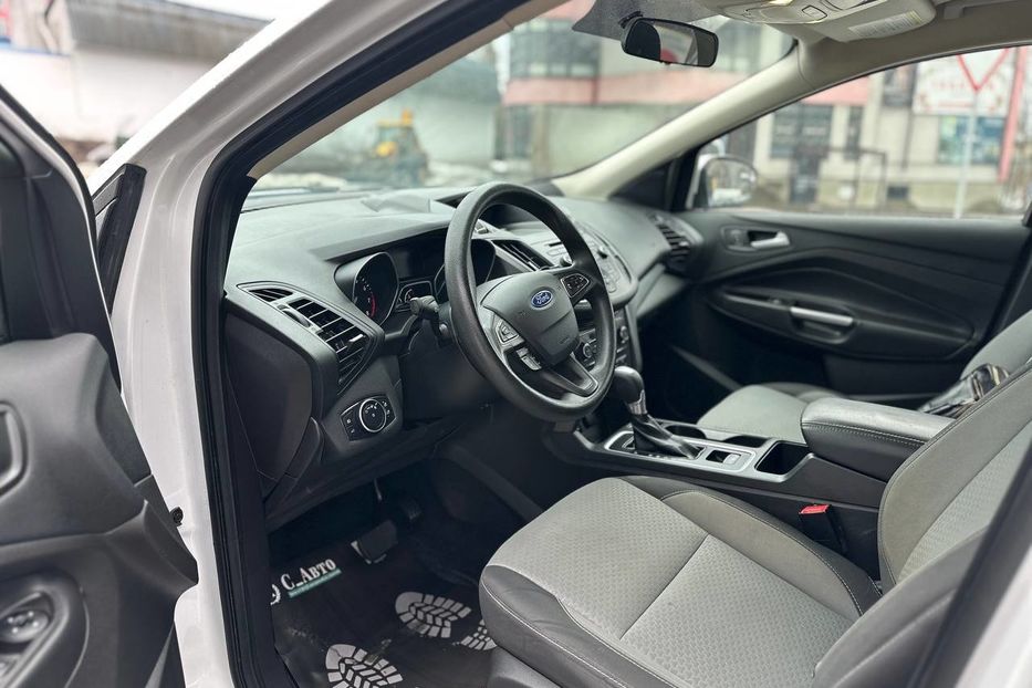 Продам Ford Escape 2016 года в Черновцах