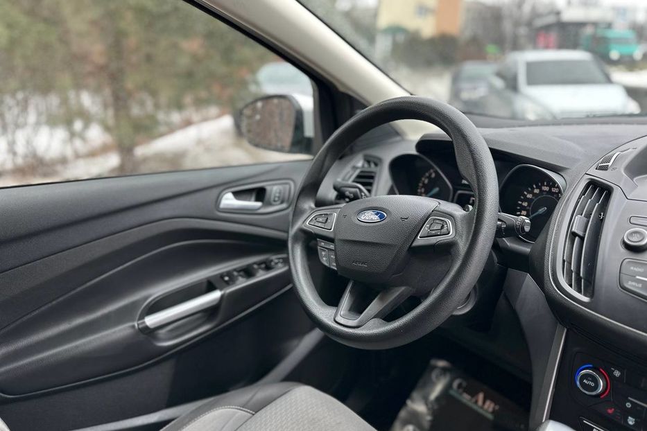 Продам Ford Escape 2016 года в Черновцах