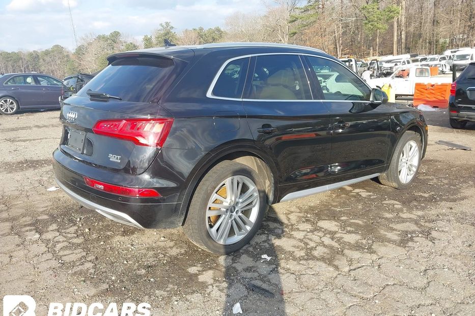 Продам Audi Q5 Premium  2018 года в Львове