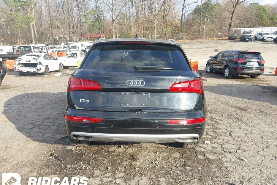 Продам Audi Q5 Premium  2018 года в Львове