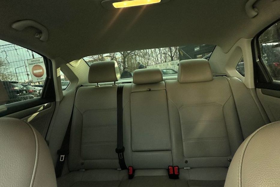 Продам Volkswagen Passat B7 2015 года в Черновцах