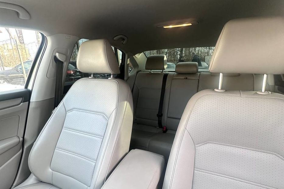 Продам Volkswagen Passat B7 2015 года в Черновцах