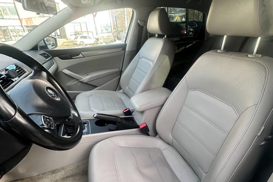 Продам Volkswagen Passat B7 2015 года в Черновцах