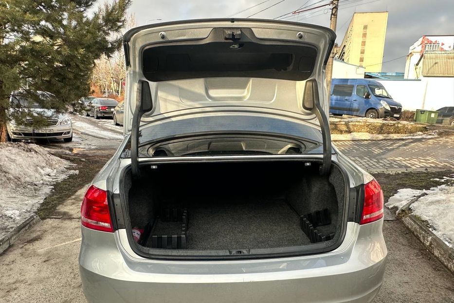 Продам Volkswagen Passat B7 2015 года в Черновцах