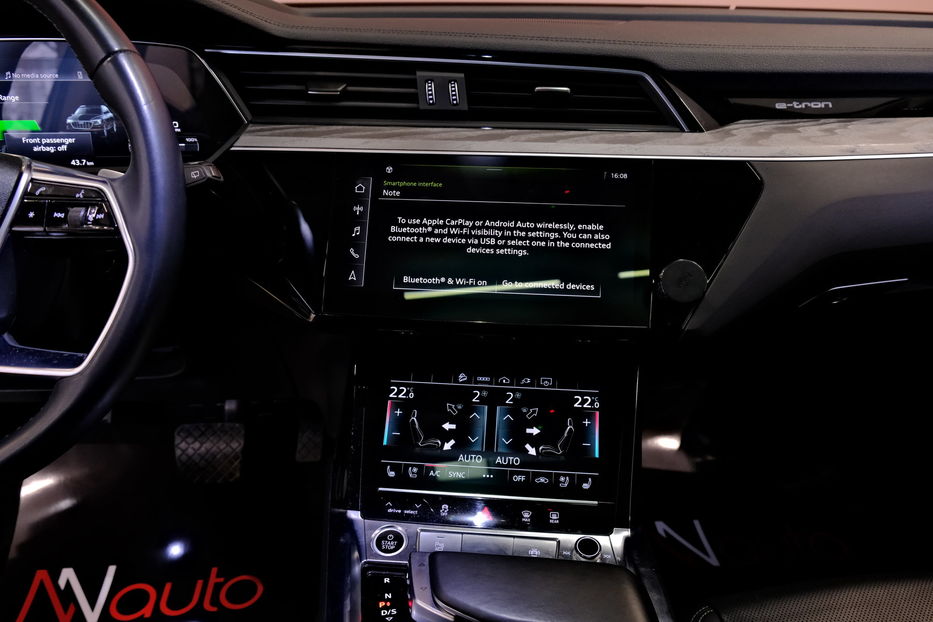 Продам Audi E-Tron 2022 года в Одессе