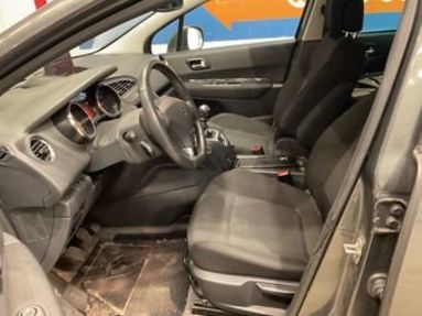 Продам Peugeot 5008 2011 года в Житомире