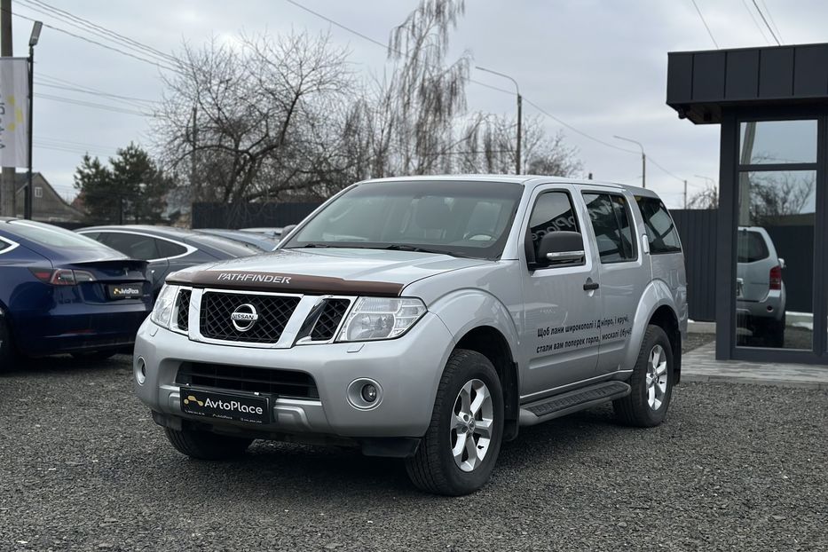 Продам Nissan Pathfinder 2013 года в Луцке