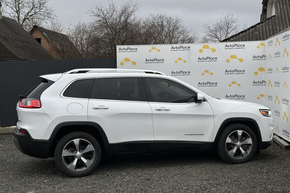 Продам Jeep Cherokee 2019 года в Луцке