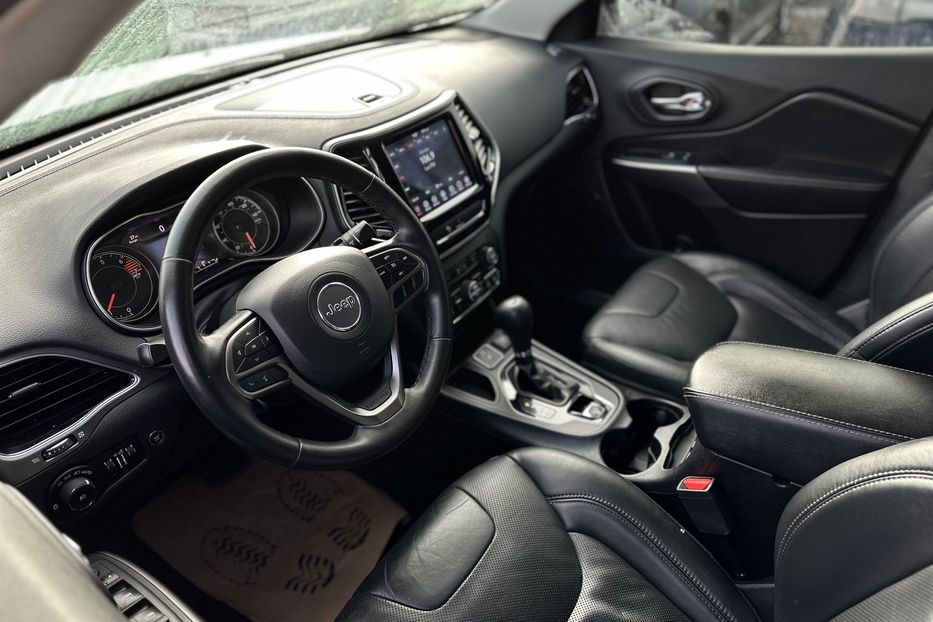Продам Jeep Cherokee 2019 года в Луцке
