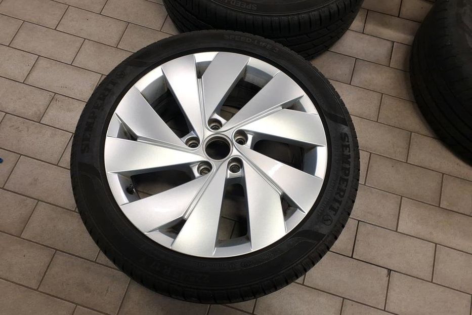 Продам Volkswagen Golf VII Style рідна фарба v8818 2022 года в Луцке