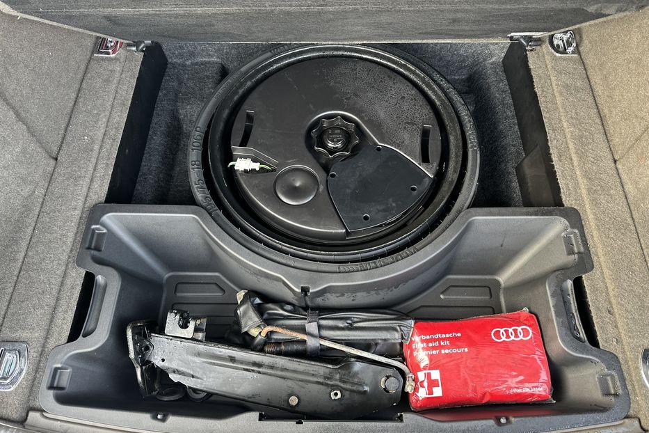 Продам Audi Q5 Premium Plus 2015 года в Луцке