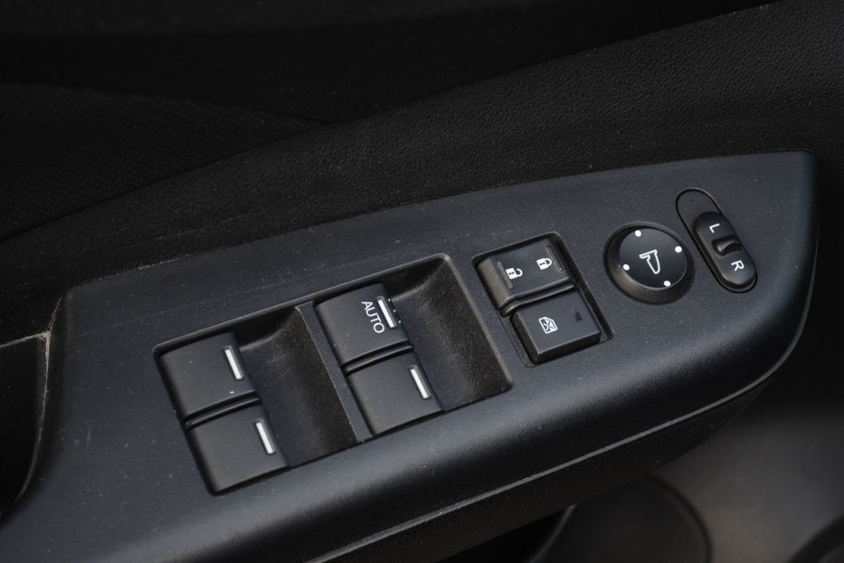 Продам Honda CR-V 2.4 AT (190 к.с.)  2014 года в Киеве