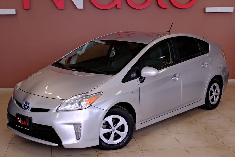 Продам Toyota Prius 2013 года в Одессе