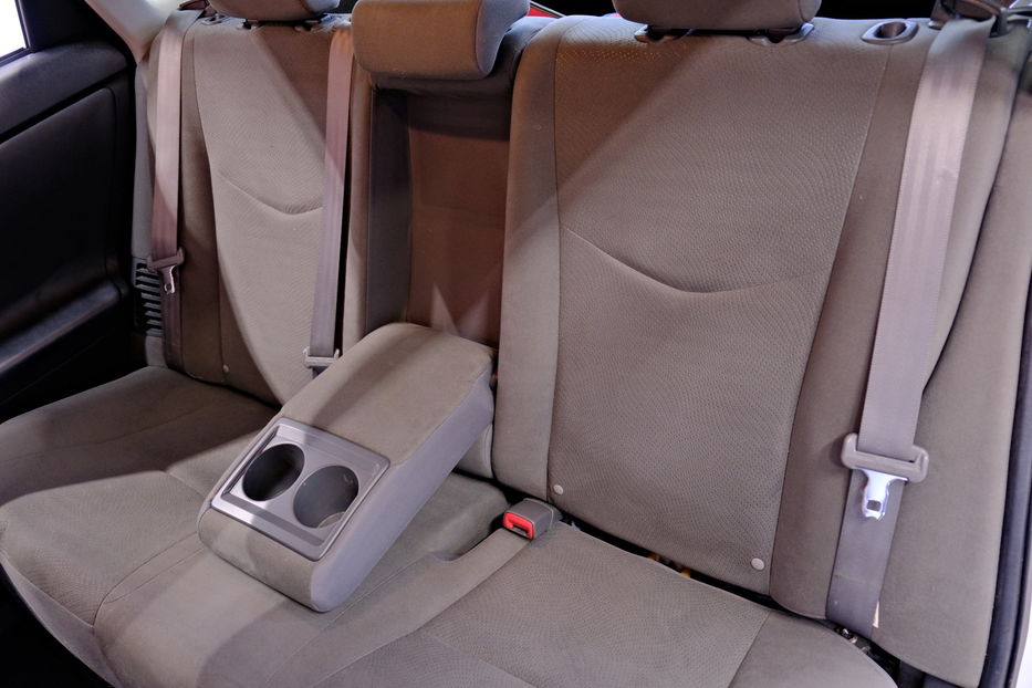 Продам Toyota Prius 2013 года в Одессе