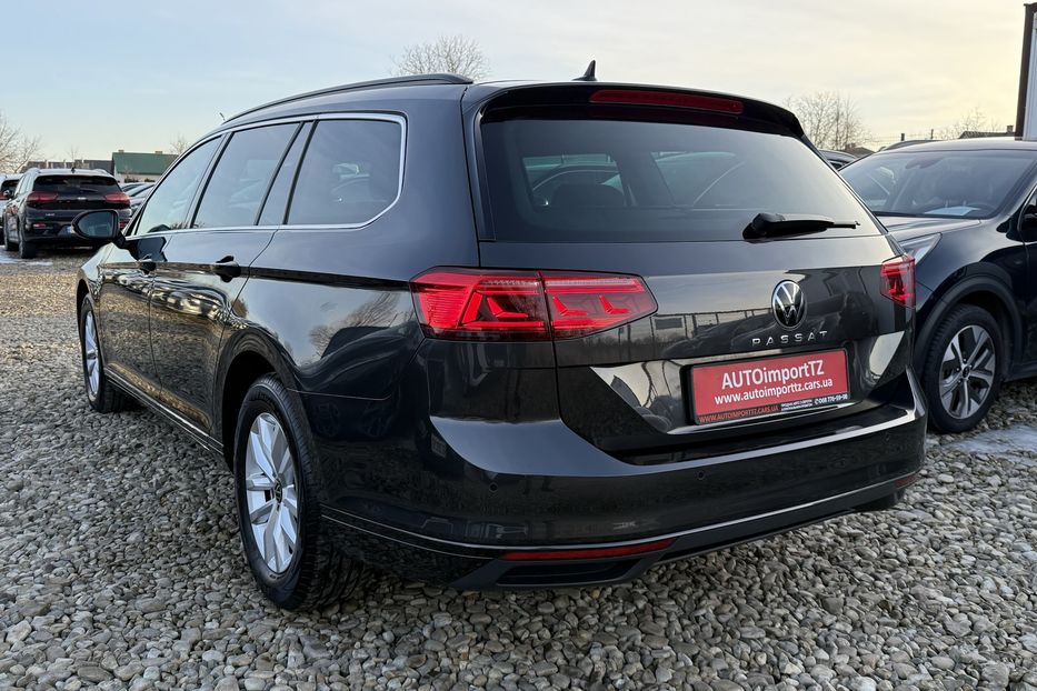 Продам Volkswagen Passat B8 150к.с. МАСАЖ,КАМЕРА,FULL LED 2022 года в Львове