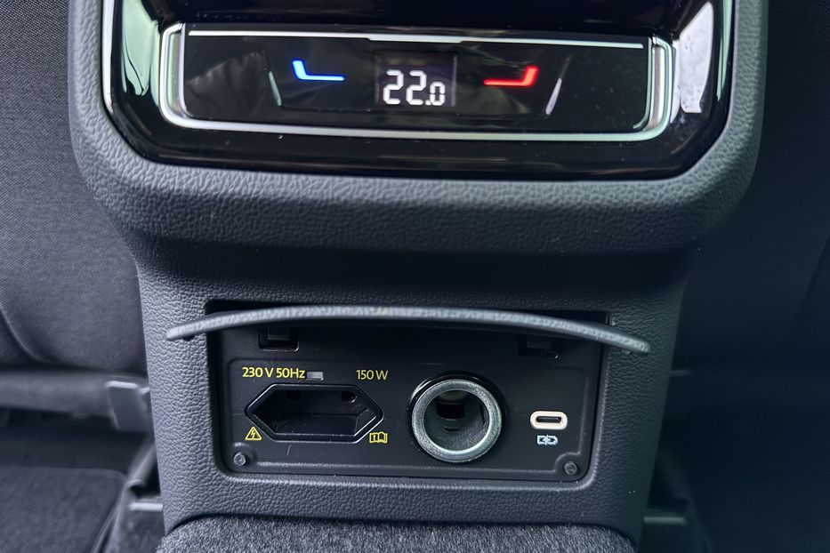 Продам Volkswagen Passat B8 150к.с. МАСАЖ,КАМЕРА,FULL LED 2022 года в Львове