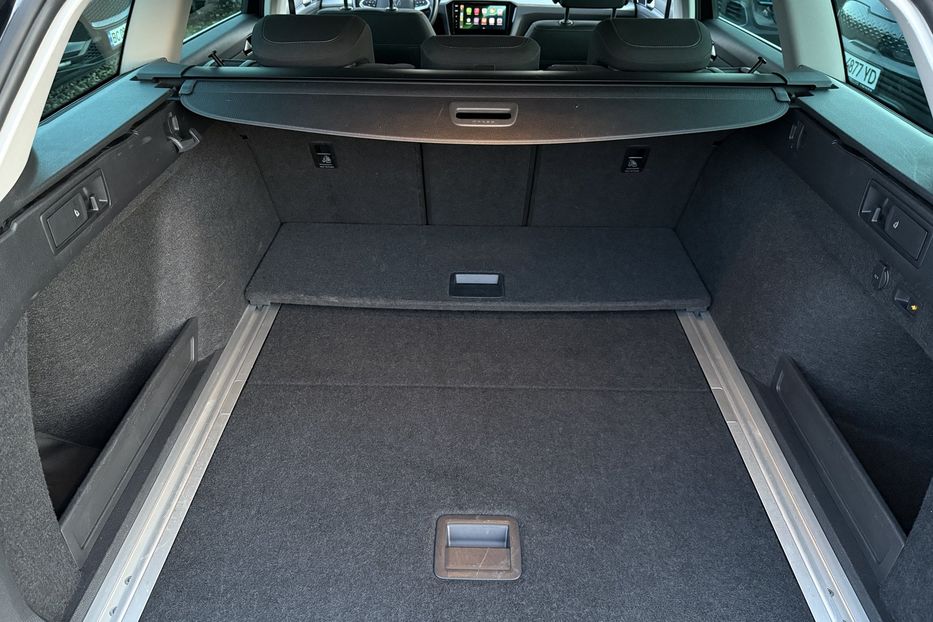 Продам Volkswagen Passat B8 150к.с. МАСАЖ,КАМЕРА,FULL LED 2022 года в Львове