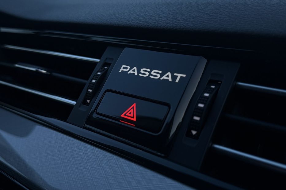 Продам Volkswagen Passat B8 150к.с. МАСАЖ,КАМЕРА,FULL LED 2022 года в Львове