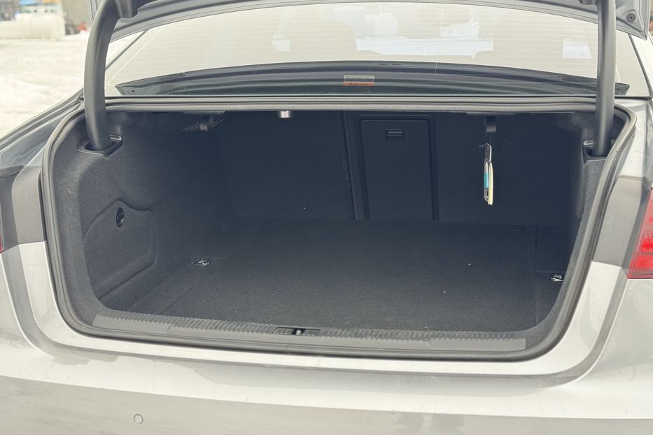 Продам Audi A6 COMIS  2017 года в г. Умань, Черкасская область