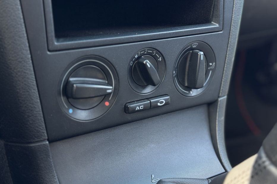 Продам Skoda Octavia Tour COMIS  2003 года в г. Умань, Черкасская область